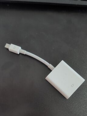 Apple Mini DisplayPort to VGA Adapter